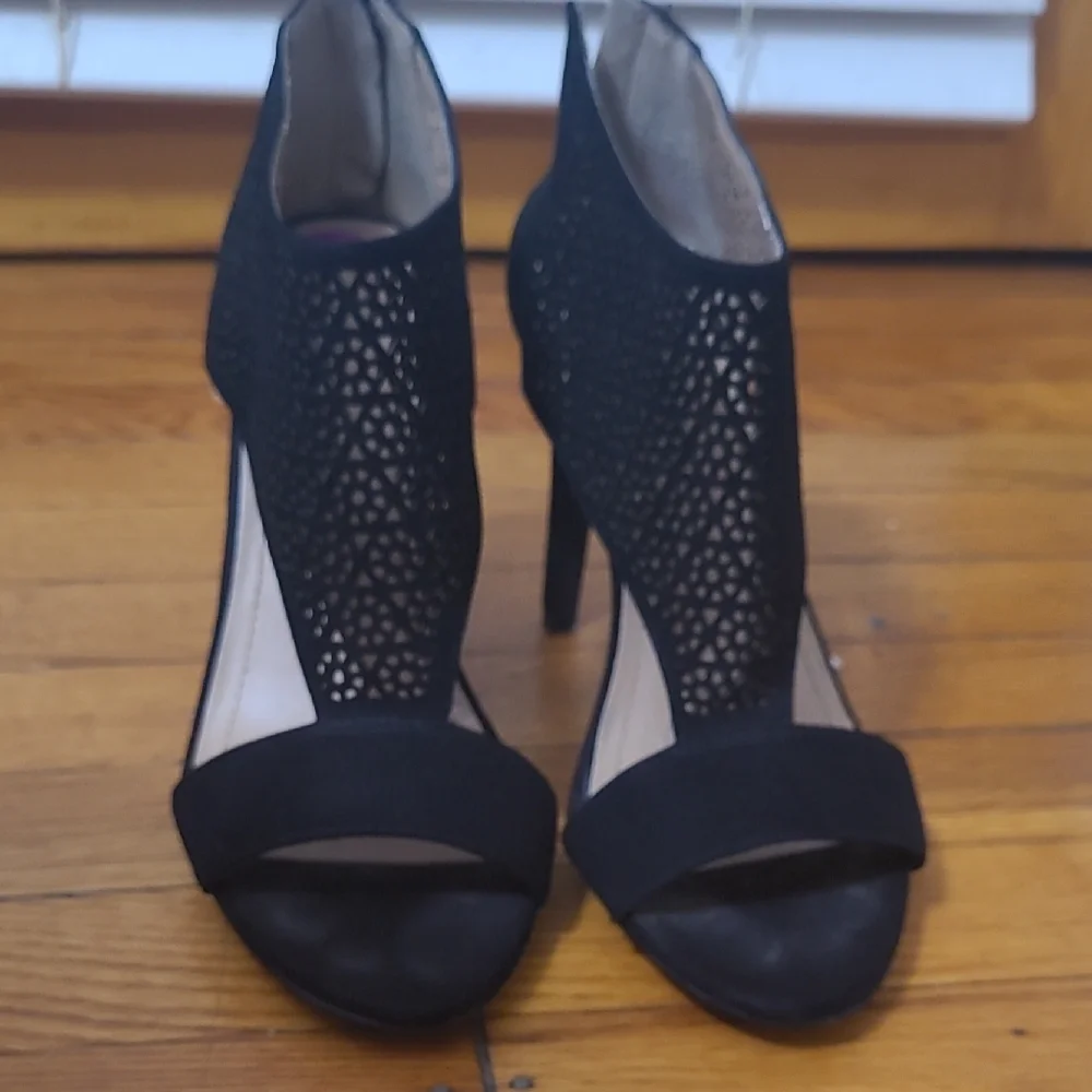 BCBGeneration Black Laser-Cut Heels - Picture 7 of 9